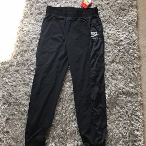 Nike Windbreaker joggers